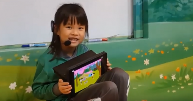 龍埔國小-林OO-ScratchJr-和米奇米妮一起去賞櫻花-107學年度第一學期SCRATCHJR競賽