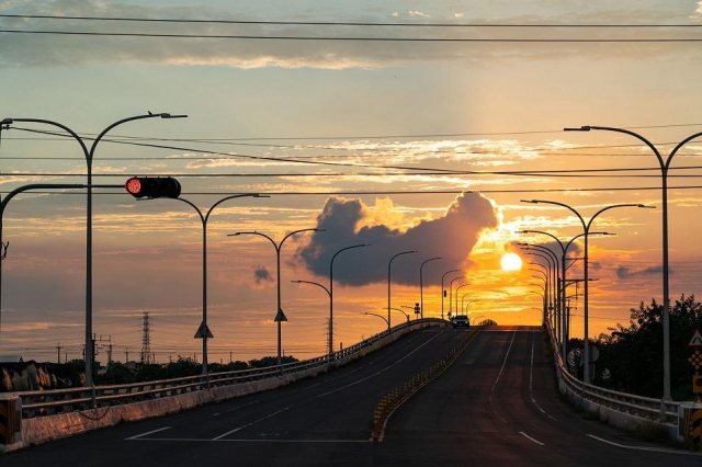 六甲懸日-六甲之美~第三屆攝影比賽