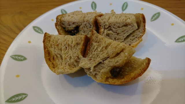 全麥奶酥葡萄餐包-醬一起，創意做早餐