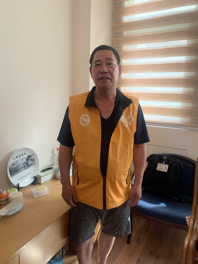 財團法人切膚之愛社會福利慈善事業基金會附設彰化縣私立魏愛倫學苑-李秋柱-第五屆社區金點獎好想得獎之給我一個讚讚吧-個人獎-照顧服務員組