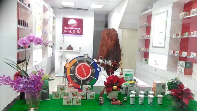新興達仁店-仙妮蕾德聖誕佈置競賽