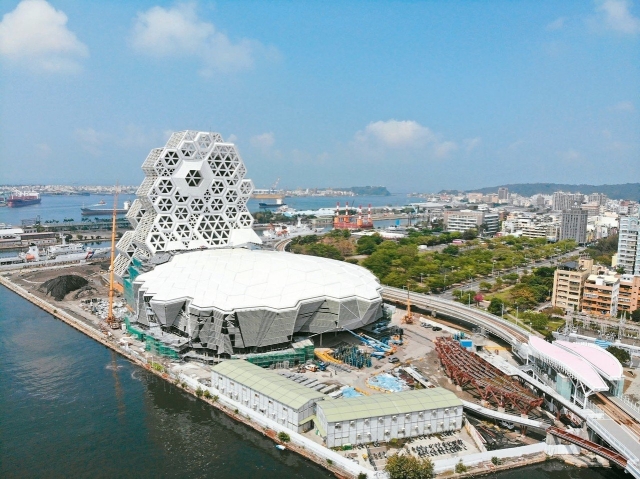 高雄海洋文化及流行音樂中心-台灣十大最美文化建築