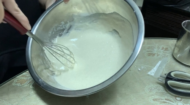 Use a bottle to make a perfect waffle!-The SCVS next top YouTuber
