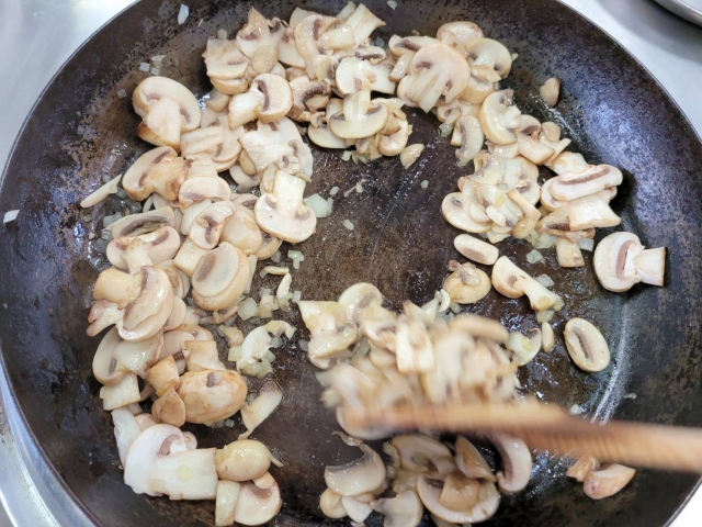 松露白醬蛋包飯-媽媽號-頭城網路食神爭霸賽