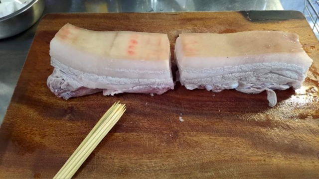 嘎滋嘣黃金脆皮燒肉 - 家庭簡易版-媽媽號-頭城網路食神爭霸賽