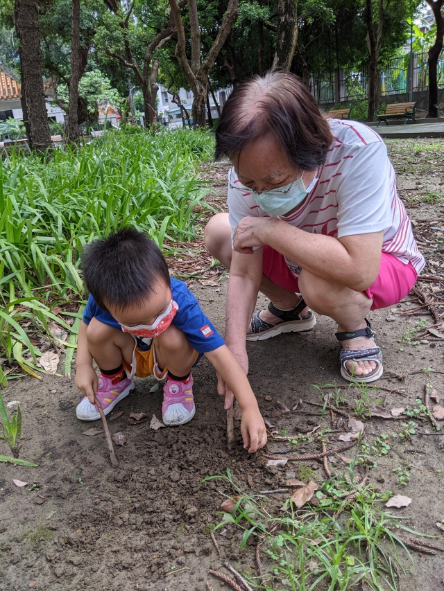 陪孫子再怎樣都不累-阮兜ㄟ老大人 徵圖活動