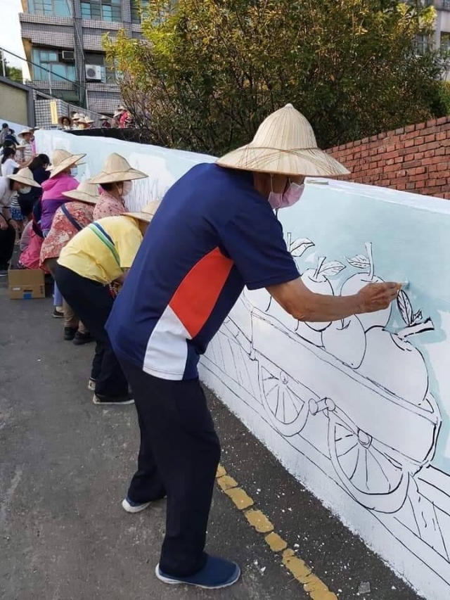 龜山嶺頂社區發展協會-張萬教-110年度「巷弄神話•照亮社區絕代風華」社區照片甄選活動
