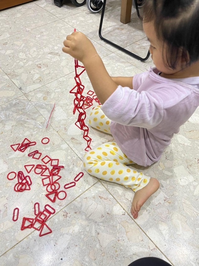 雙色環圈對對碰-寶貝的創意玩具選拔賽