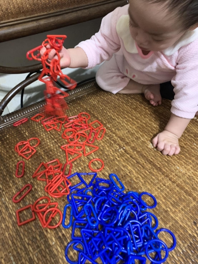 雙色環圈對對碰-寶貝的創意玩具選拔賽