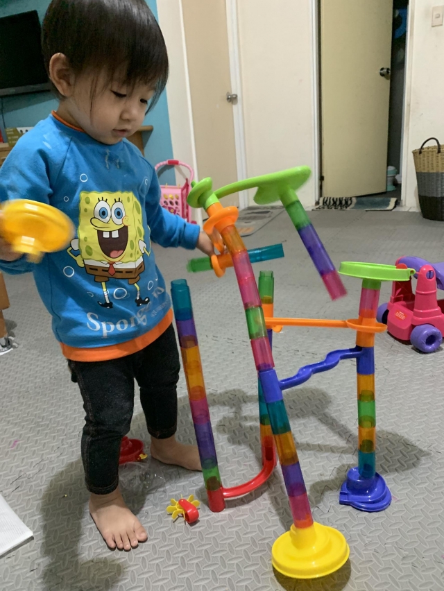 管子扶梯-寶貝的創意玩具選拔賽