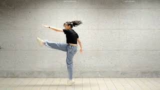 Ashley C. 張祺璦 - 《謝謝你愛著我》Dance Cover by Morrigina #Shorts-Ashley C.張祺璦-《謝謝你愛著我》Dance Cover Challenge 網路舞蹈大賽