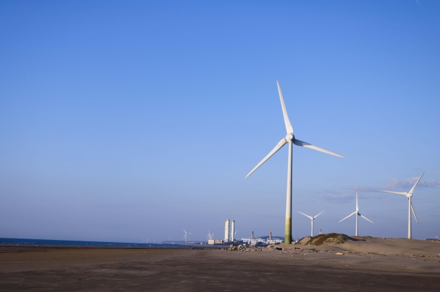 風力發電與火力發電-2022台電綠網「綠動隨手拍」友善環境攝影票選活動