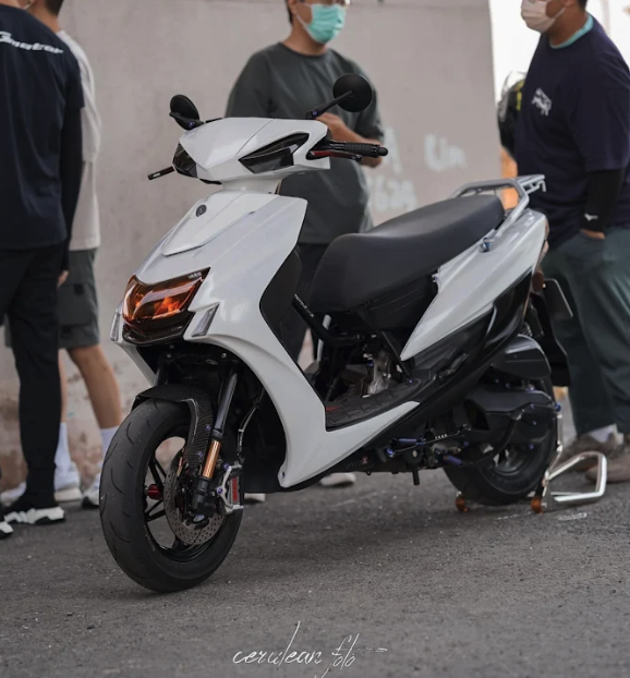 極擺（白）號-20 Need You勁戰大會師  MotoBuy線上選美會