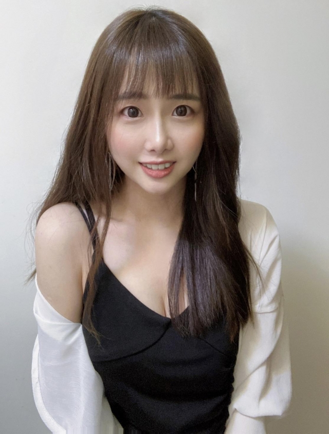 詩詩兒ⓈⒽⒾ ⓈⒽⒾ-Ash & Rose 璦詩蓉品牌大使 選拔