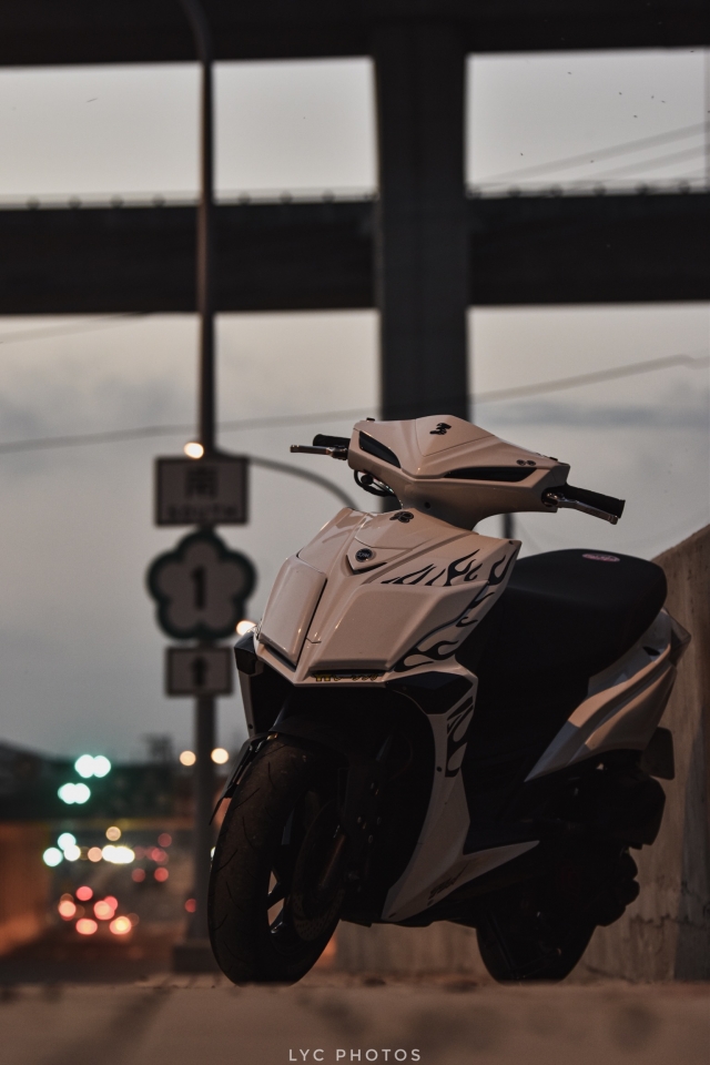 【010】比賽車作為參考，以及日式粗暴外觀風格；能文能武的街道車-SYM JET改裝車大賞