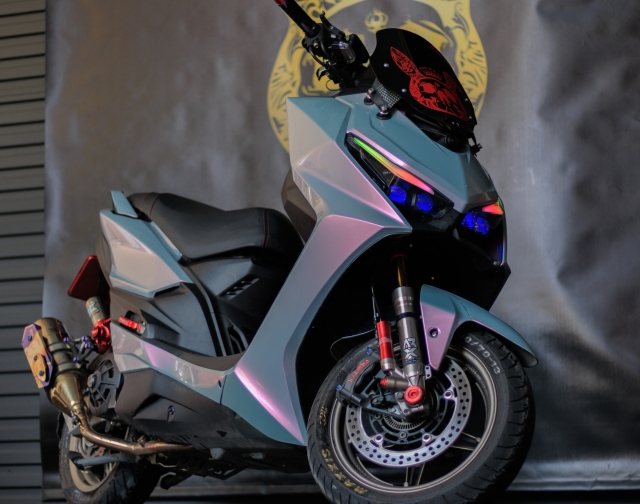 【001】金孫號-KYMCO KRV榮耀傳騎－MotoBuy改裝選美大賞