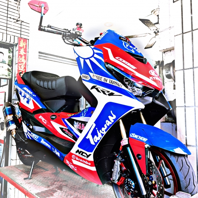 【030】國旗號-KYMCO KRV榮耀傳騎－MotoBuy改裝選美大賞