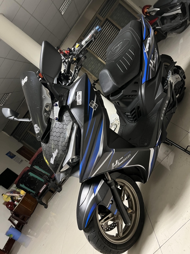 【040】上班用車-KYMCO KRV榮耀傳騎－MotoBuy改裝選美大賞