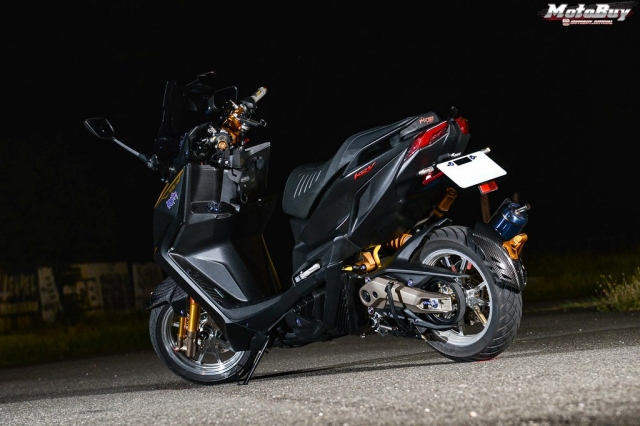 【044】ToughGuy-KYMCO KRV榮耀傳騎－MotoBuy改裝選美大賞