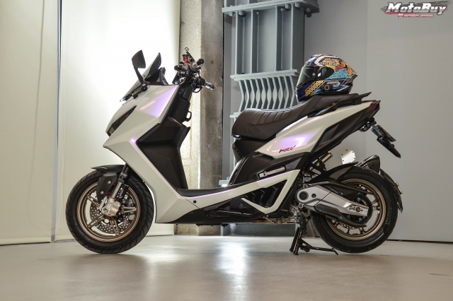 【074】車不改，怎麼騎-KYMCO KRV榮耀傳騎－MotoBuy改裝選美大賞