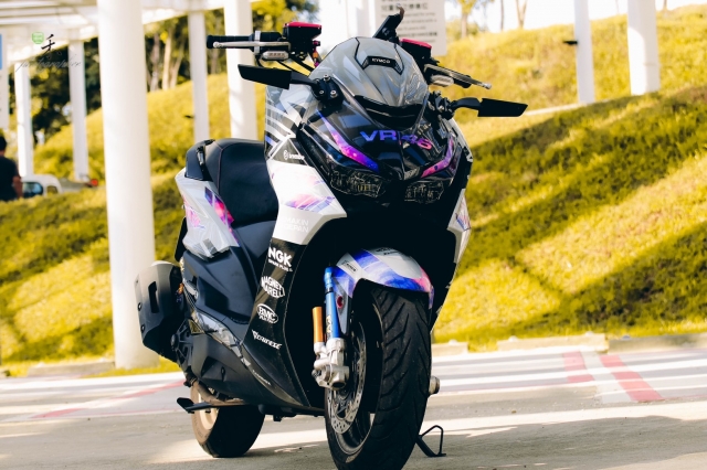 【080】粉色銀河-KYMCO KRV榮耀傳騎－MotoBuy改裝選美大賞