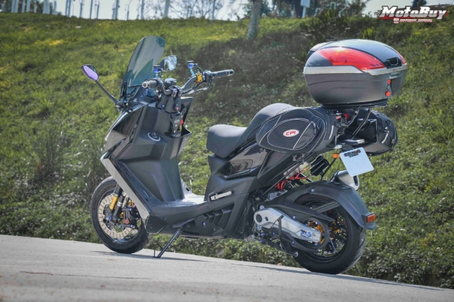 【089】我是你的老師跡！-KYMCO KRV榮耀傳騎－MotoBuy改裝選美大賞