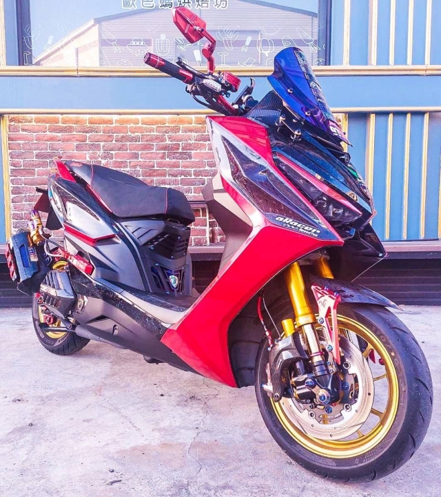 【037】烈焰之魂※巴風特-KYMCO KRV榮耀傳騎－MotoBuy改裝選美大賞