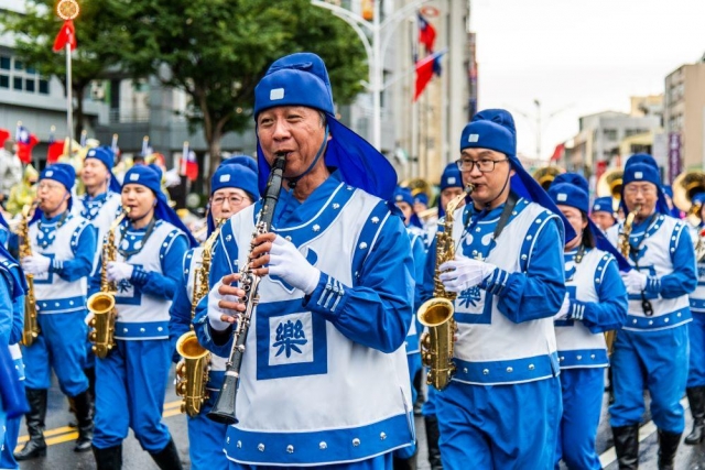 濛濛細雨管樂向前行四連作-2022嘉義市國際管樂節攝影比賽-網路人氣獎票選