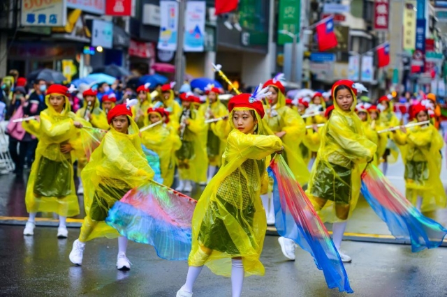 不畏風雨三連作-2022嘉義市國際管樂節攝影比賽-網路人氣獎票選