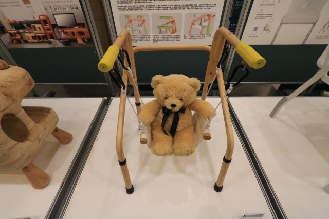 商品設計｜孩童助行椅 F-WALKER -第11屆特力家居盃設計大賽--網路人氣票選