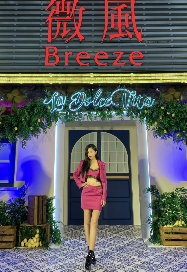 徐彤-Breeze Queen微風女王