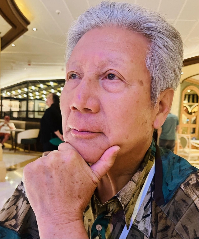 80岁老人家在想啥？-金色年華攝影比賽