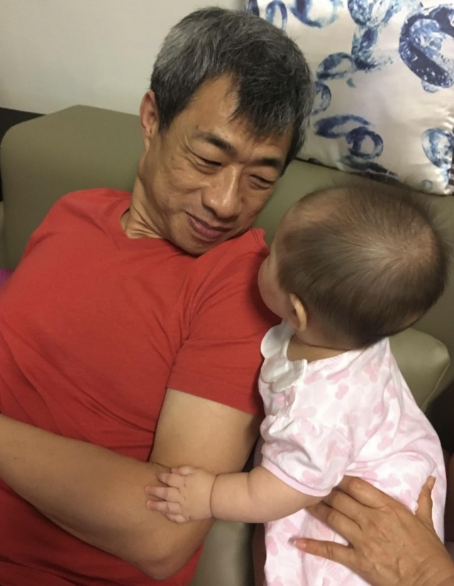 你在看我嗎？-金色年華攝影比賽