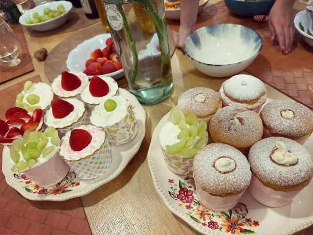 懷舊草莓卡士達北海道杯子蛋糕-媽~下手輕點 輕食料理廚藝比賽