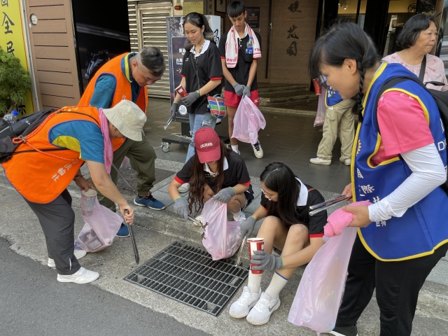 12-5-百川社-Frank 寶眷-Leona 蕭鈴樺-國際扶輪3521地區2024-25年度扶輪印象攝影比賽