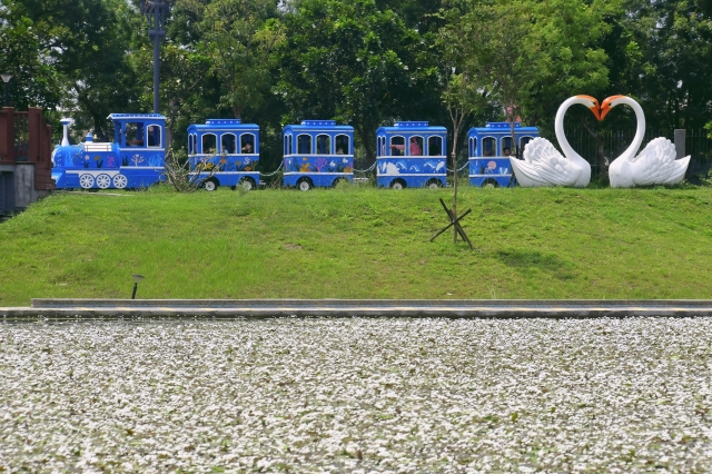 22-鐵道園區花季美景-2024大潮藝文市集系列活動~潮州之美攝影比賽人氣獎票選活動