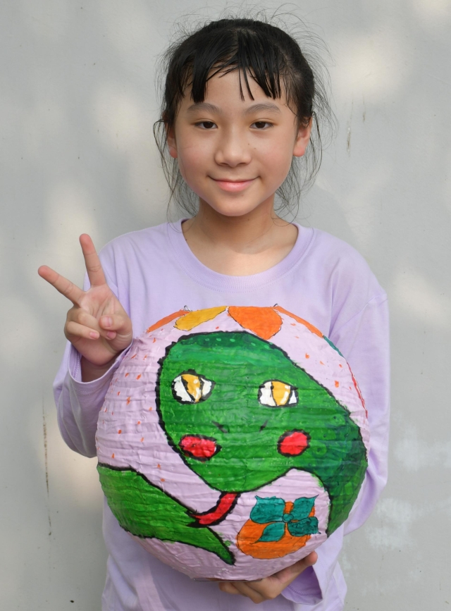 與蛇共舞-2025頭份四月八 澎湃慶城藝-校園花燈創意競賽