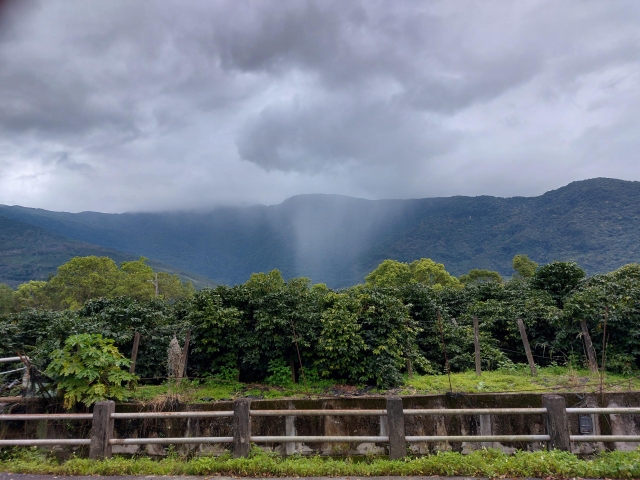 六甲DOC-陳昶成-雨瀑 -南高輔導團隊114年數位加值競賽-家鄉的痕跡攝影競賽