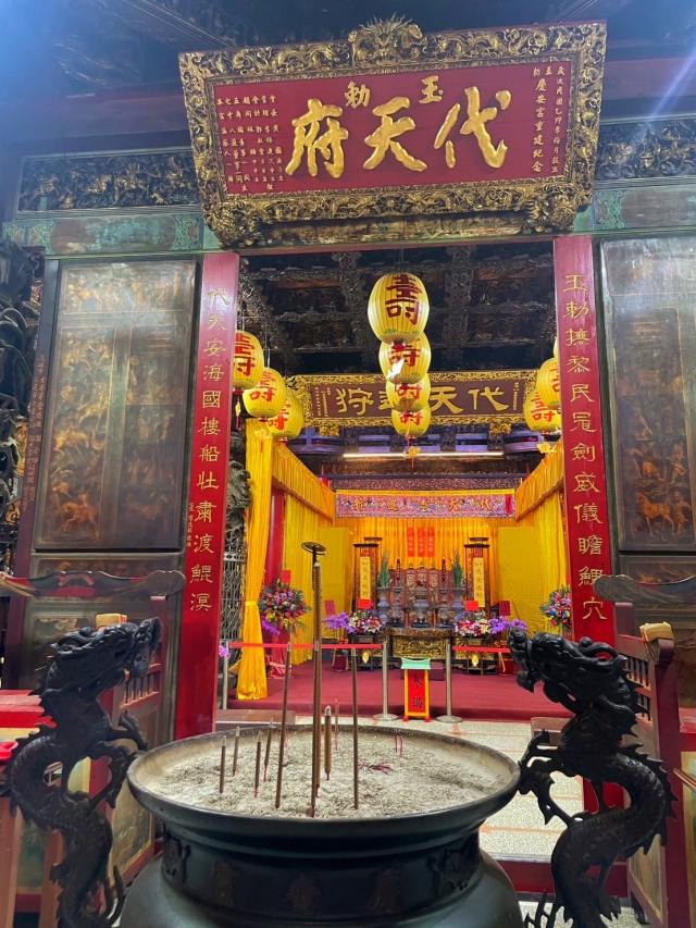 西港DOC-羅宏進-千歲之光，香火長明-南高輔導團隊114年數位加值競賽-家鄉的痕跡攝影競賽