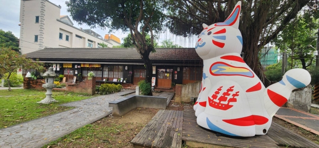 龍崎DOC-陳淑貞-日式庭院裡的守護貓-南高輔導團隊114年數位加值競賽-家鄉的痕跡攝影競賽