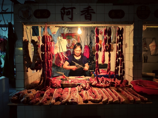 林園DOC-范淑卿-清晨的肉香-南高輔導團隊114年數位加值競賽-家鄉的痕跡攝影競賽