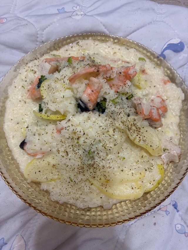 蜂蜜奶香鮭魚燉飯-【2025 蜂蜜廚神2挑戰賽】初賽短影音徵件&人氣票選正式開跑！