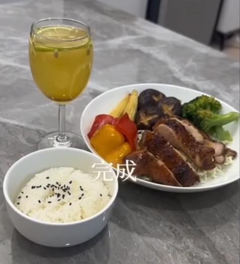 蒜香蜂蜜雞腿排佐時蔬-【2025 蜂蜜廚神2挑戰賽】初賽短影音徵件&人氣票選正式開跑！