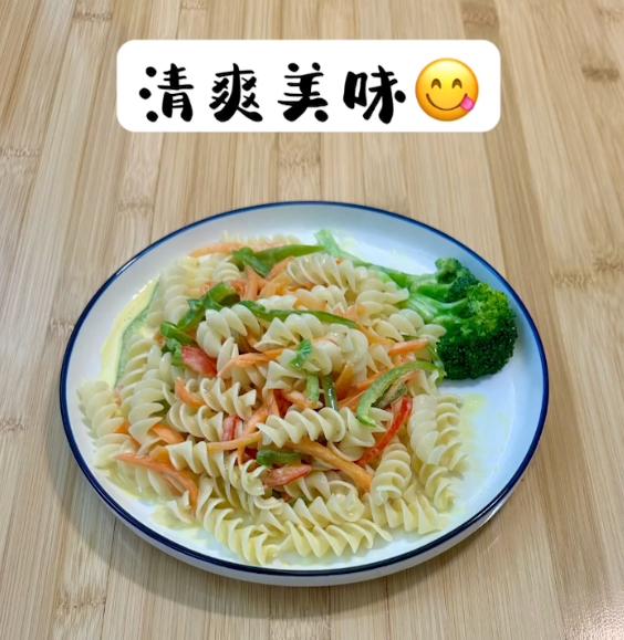 食蔬通心麵佐蜂蜜芥茉-【2025 蜂蜜廚神2挑戰賽】初賽短影音徵件&人氣票選正式開跑！