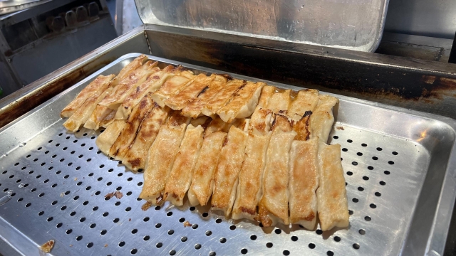 西昌街鍋貼-2025臺北夜市打牙祭 美味關係黑白配 夜市神美食人氣票選
