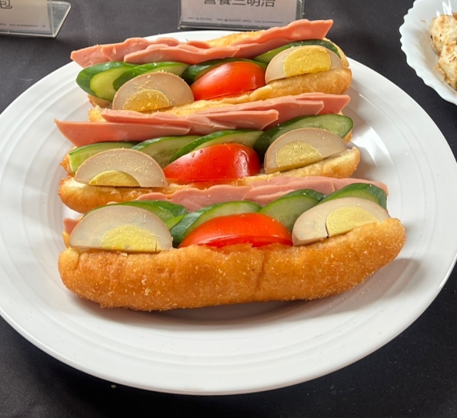 營養三明治-2025臺北夜市打牙祭 美味關係黑白配 夜市神美食人氣票選