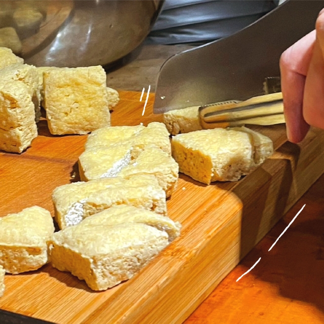 臭屁大叔臭豆腐-2025臺北夜市打牙祭 美味關係黑白配 夜市神美食人氣票選
