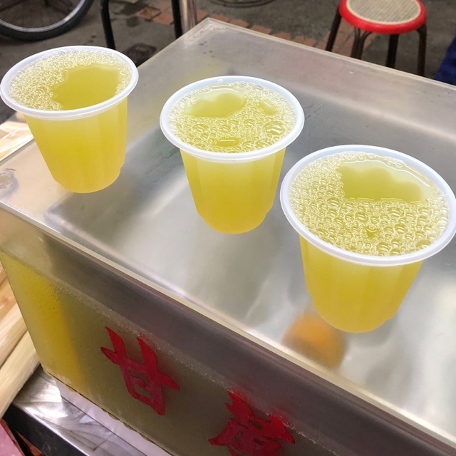 現壓甘蔗汁-2025臺北夜市打牙祭 美味關係黑白配 夜市神美食人氣票選
