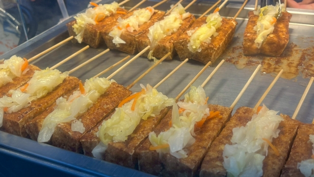 八豆咬串燒臭豆腐-2025臺北夜市打牙祭 美味關係黑白配 夜市神美食人氣票選