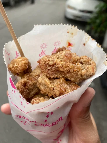 粘二姊無骨排骨酥-2025臺北夜市打牙祭 美味關係黑白配 夜市神美食人氣票選